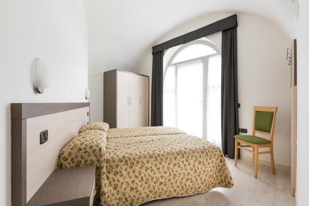 Residence La Vigna Arco Luaran gambar